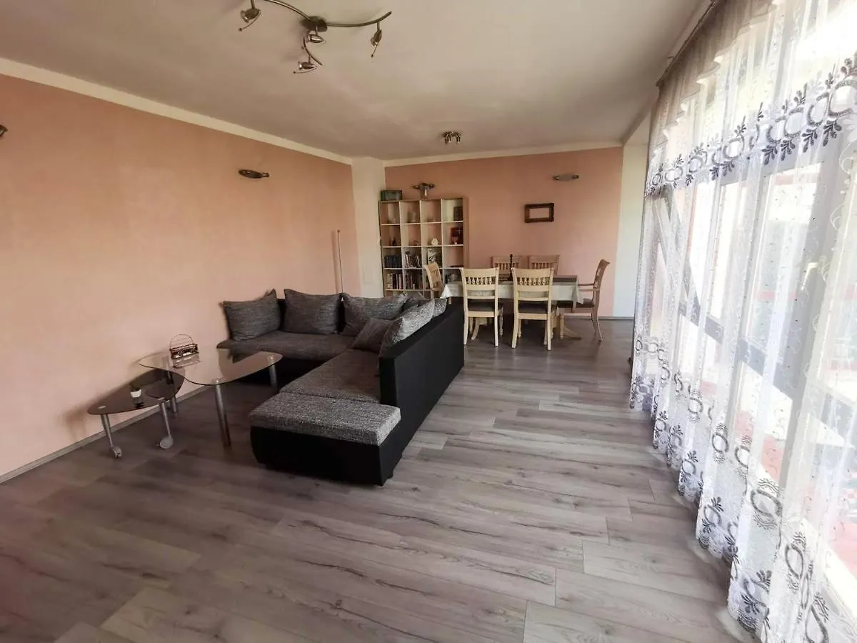Spacious Apartment In Pula 0*,